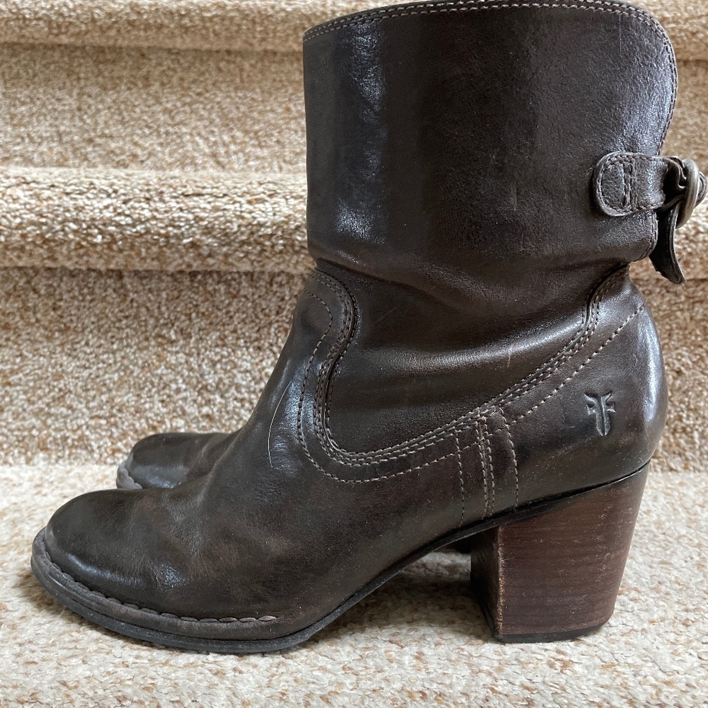 Frye boots size 8.5